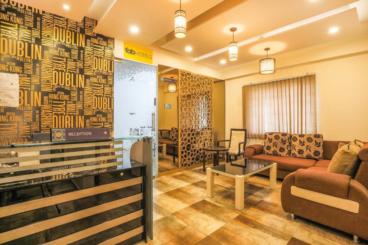 Fabhotel Frazer Suites - Nr Bangalore Cantt Railway Station Екстер'єр фото